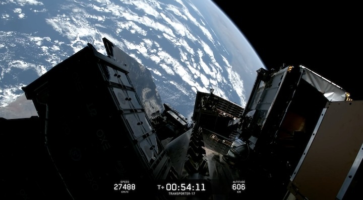 spacex-falcon9-transponter17-mission-aj