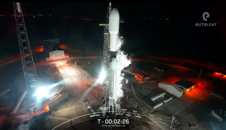 spacex-hot-bird-launch-af