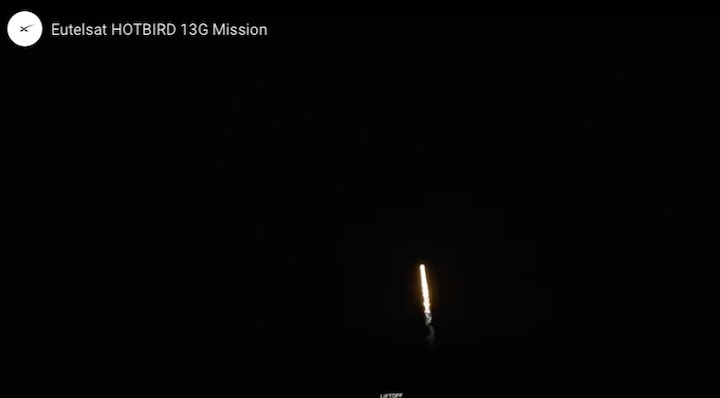 spacex-hot-bird-launch-ak