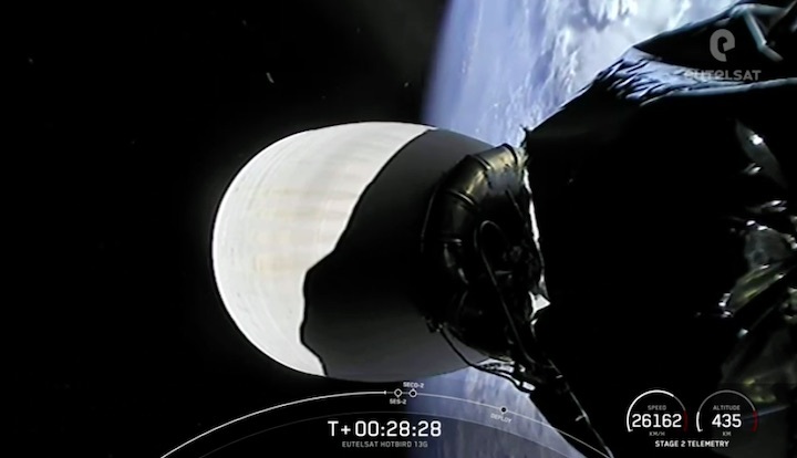 spacex-hot-bird-launch-awa