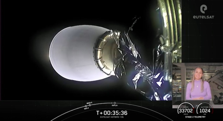 spacex-hot-bird-launch-axc