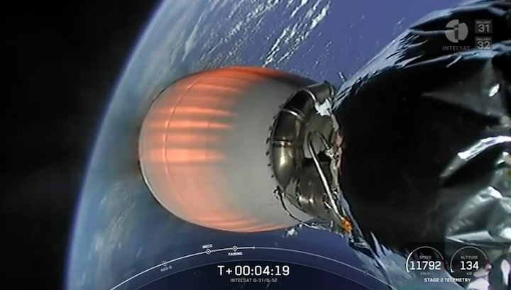 spacex-intselsat-3132-launch-ak