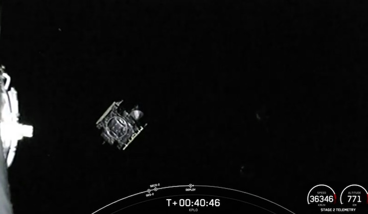 spacex-koreapathfinder-luna-mission-launch-azb