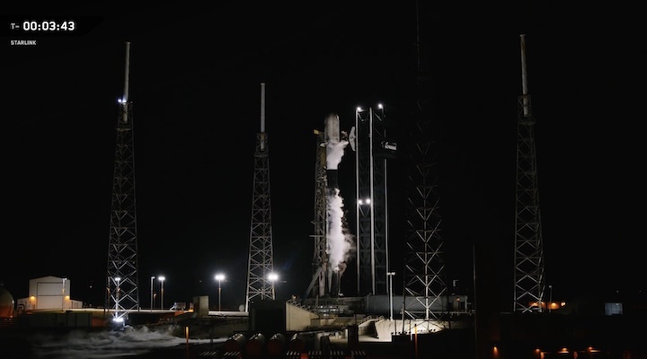 starlink-230-launch-aa