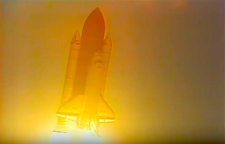 sts32-mission-ao